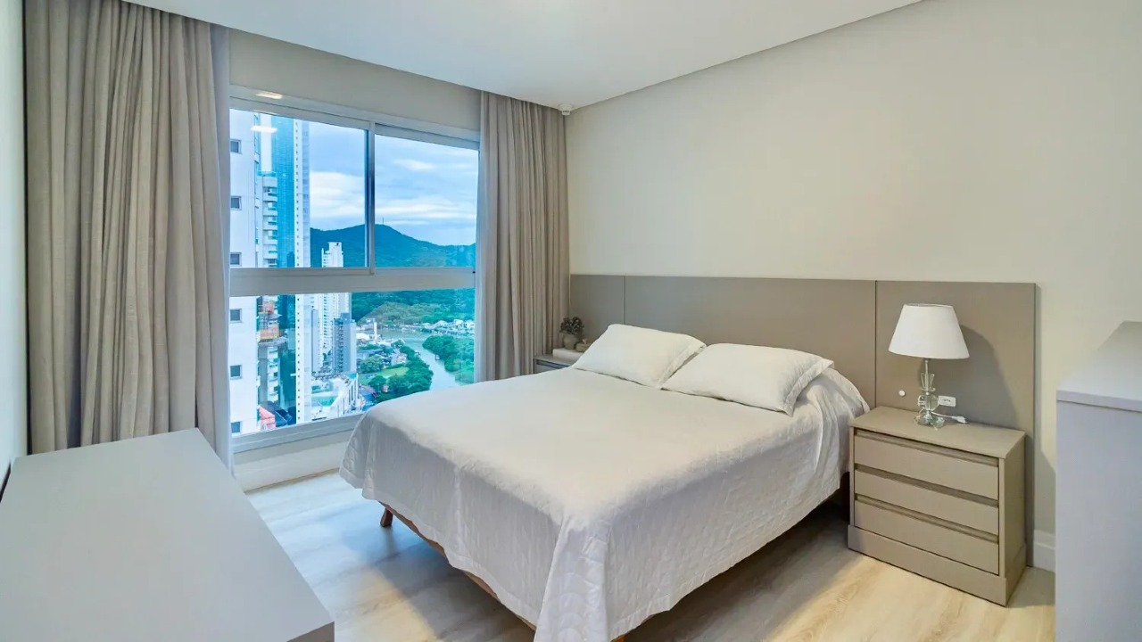 Apartamento residencial de alto padrão com 4 suítes, 5 vagas e 291,29 m² – Balneário Camboriú (Centro) - Foto 9 de 29