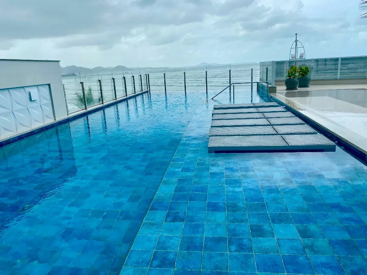 Apartamento residencial de alto padrão com 4 suítes, 5 vagas e 291,29 m² – Balneário Camboriú (Centro) - Foto 25 de 29