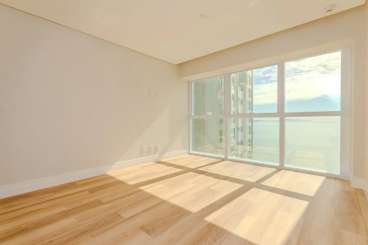 FG - One Tower Av Atlântica, 4 suítes, incluindo 1 master com hidromassagem - Foto 9 de 26