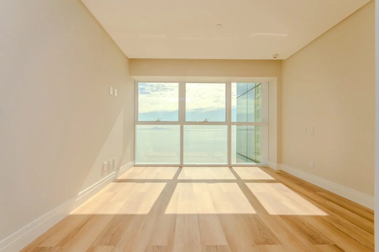 FG - One Tower Av Atlântica, 4 suítes, incluindo 1 master com hidromassagem - Foto 12 de 26