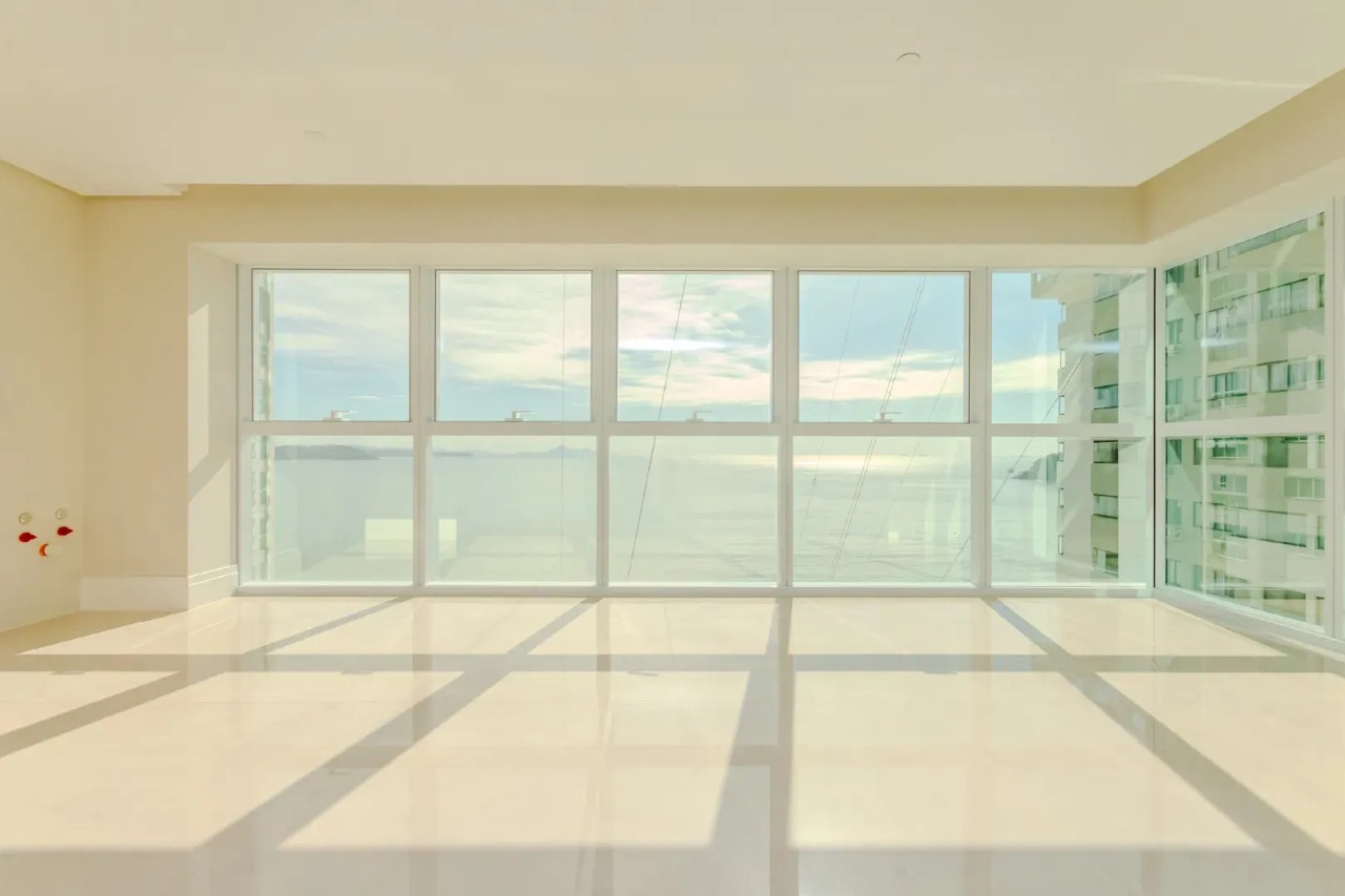FG - One Tower Av. Atlântica 4 suítes, incluindo 1 master com hidromassagem - Centro, Balneário Camboriú - 194m² - 3 quartos