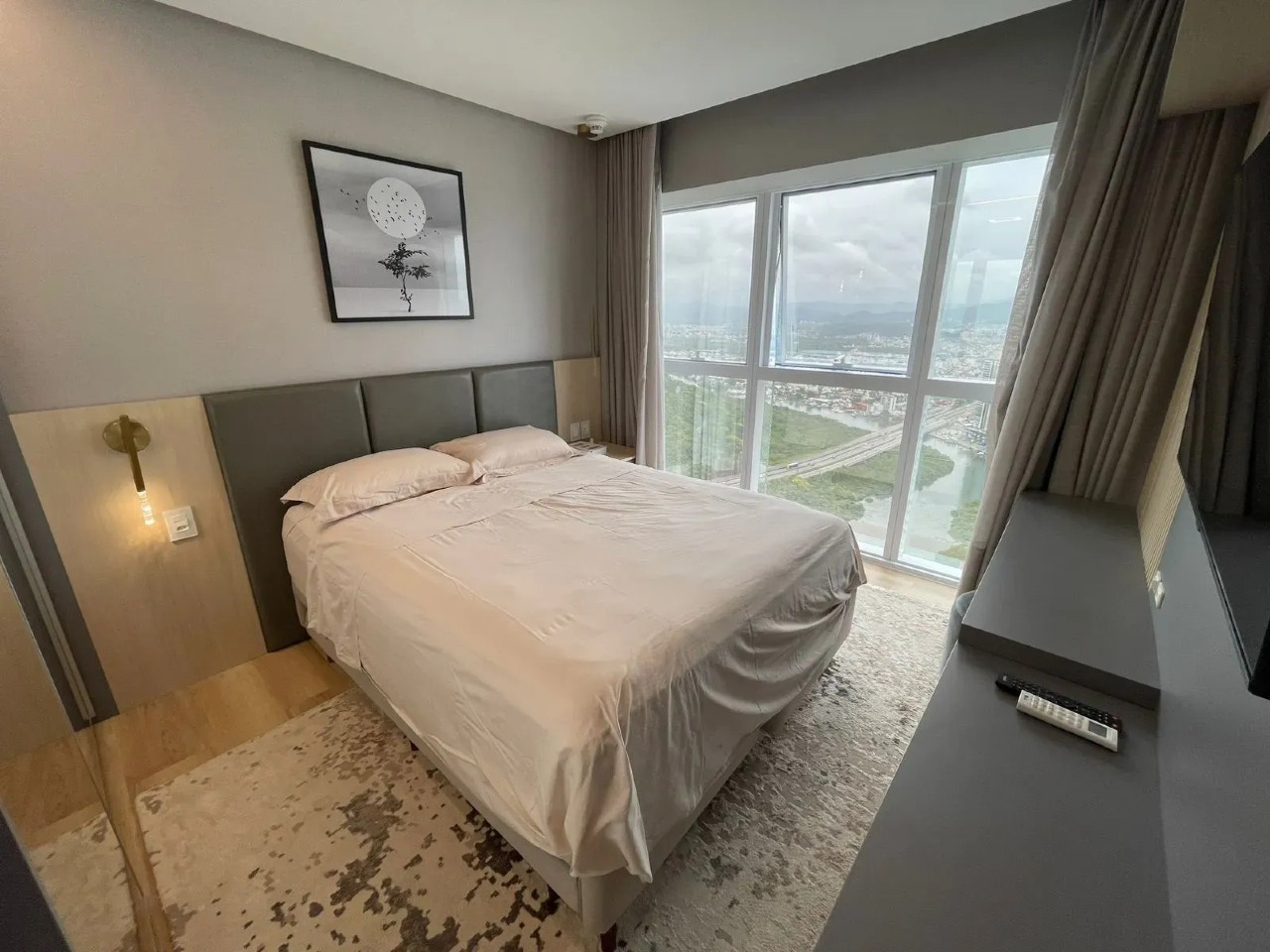 Apartamento de 196,13 m² no Centro de Balneário Camboriú — 4 suítes, 3 vagas, vista mar - Foto 22 de 30