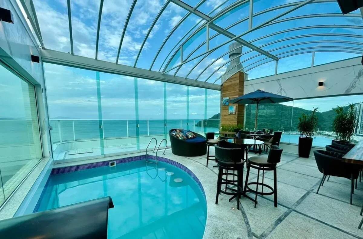 Cobertura Triplex frente mar, 7 suítes, mobiliada em Balneário Camboriú - Centro, Balneário Camboriú - 600m² - 7 quartos