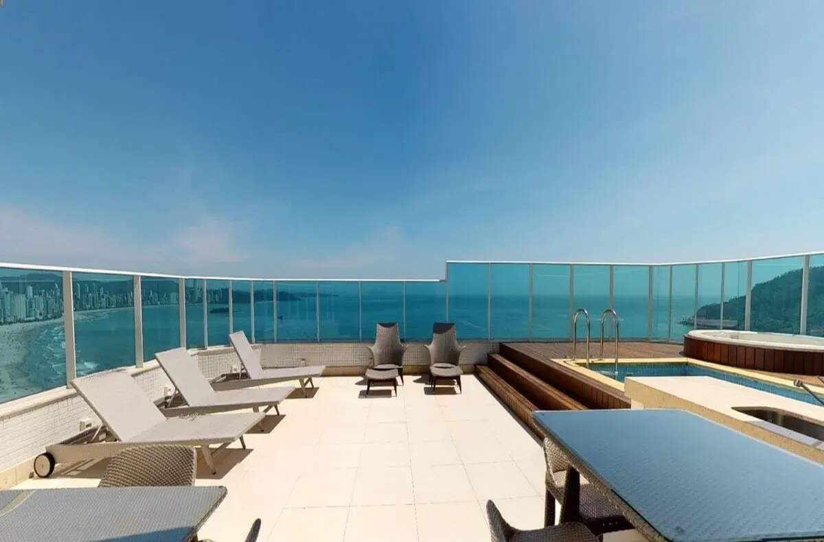 Cobertura triplex Residencial de 6 Suítes em Balneário Camboriú, Centro – 740m² e 10 Vagas - Centro, Balneário Camboriú - 740m² - 6 quartos
