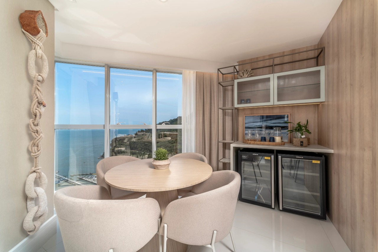 Apartamento residencial com 4 suítes, 4 vagas e vista mar | Balneário Camboriú – Centro - Foto 4 de 30