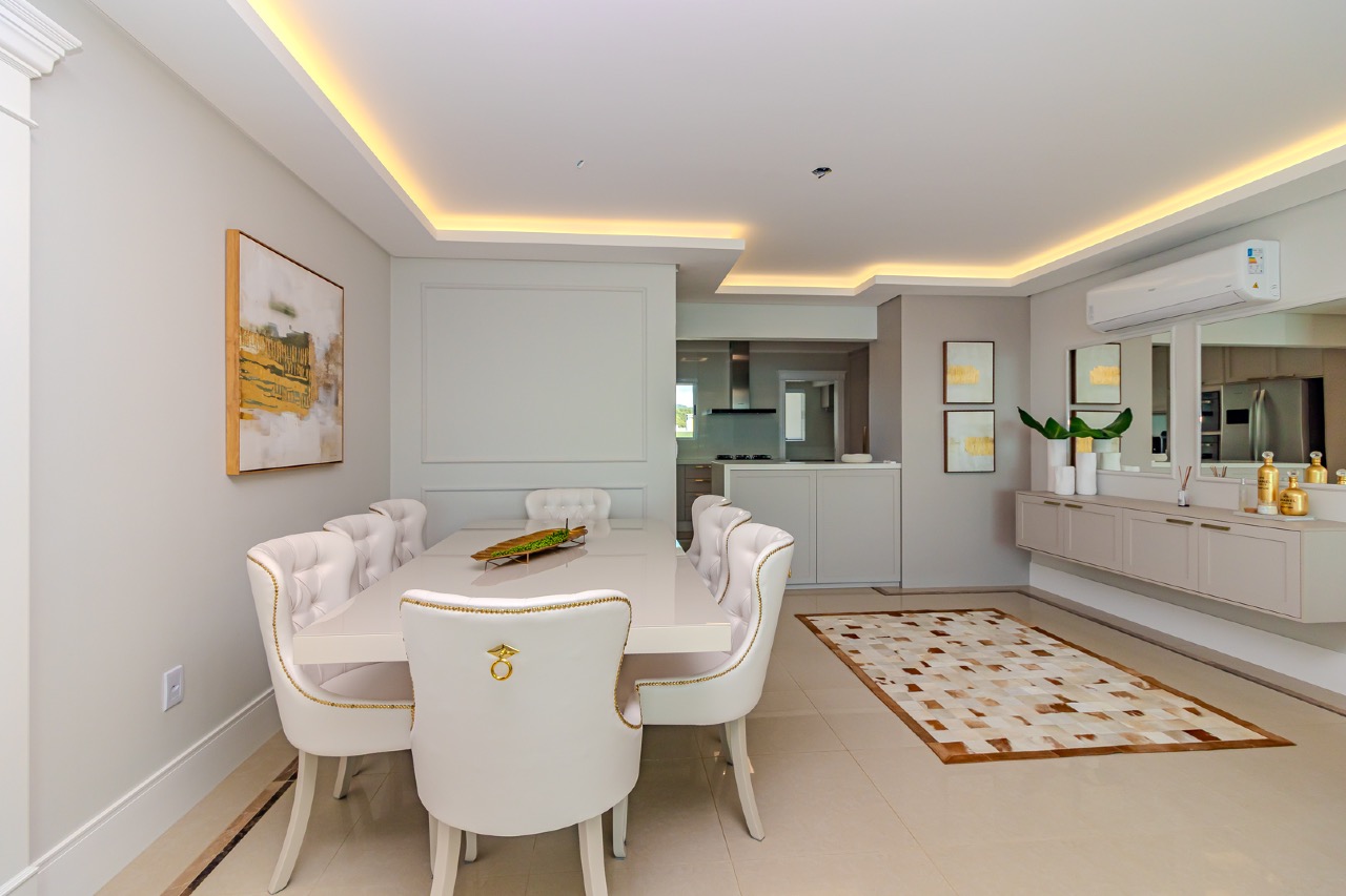 Apartamento padrão Embraed 3 suítes frente mar, totalmente reformado à venda no Villa Cora em Balneário Camboriú - Foto 7 de 36