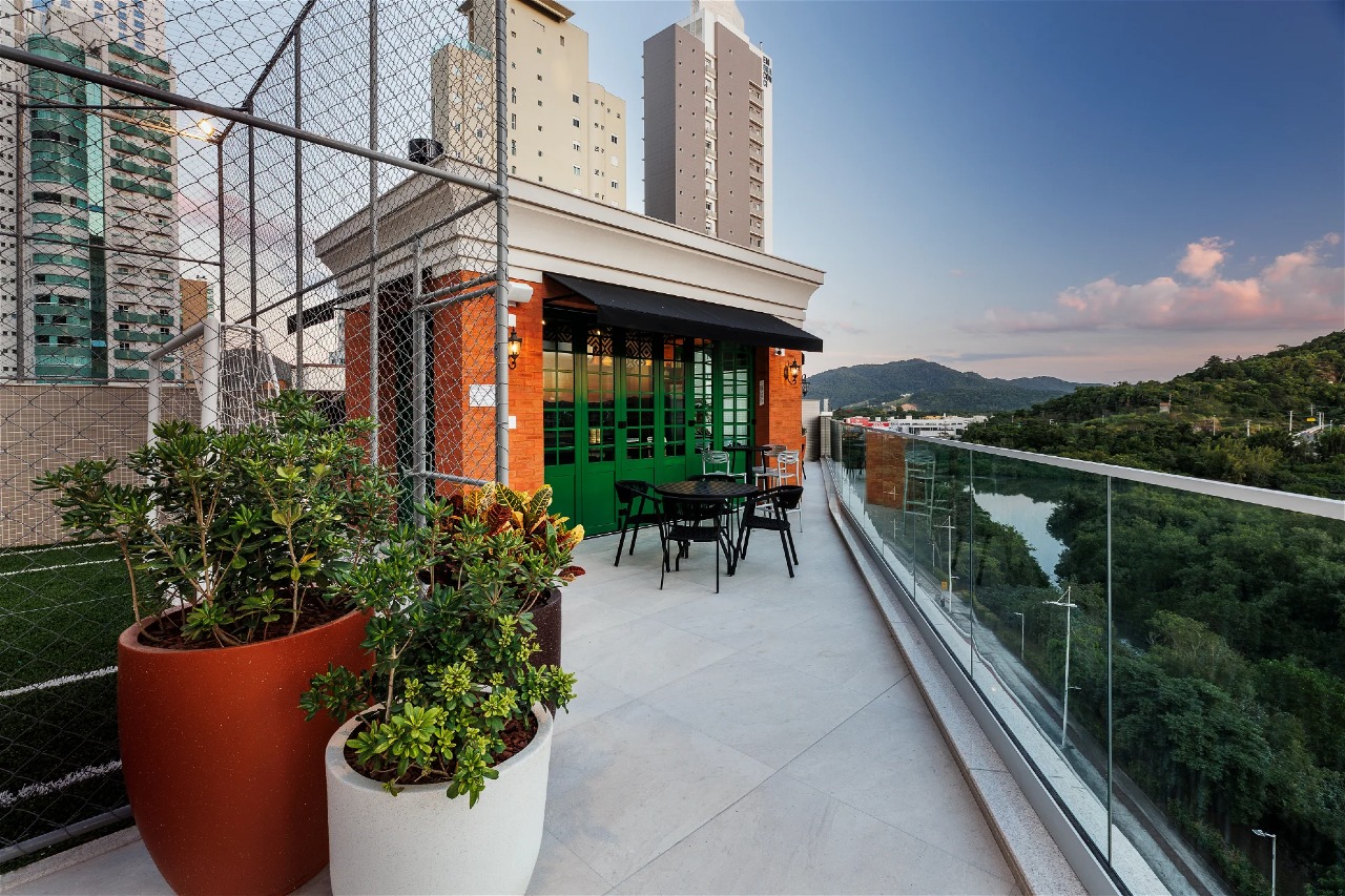 EMBRAED AURORA - FRENTE MAR 5 suítes à venda na Avenida Atlântica em Balneário Camboriú - Foto 4 de 16