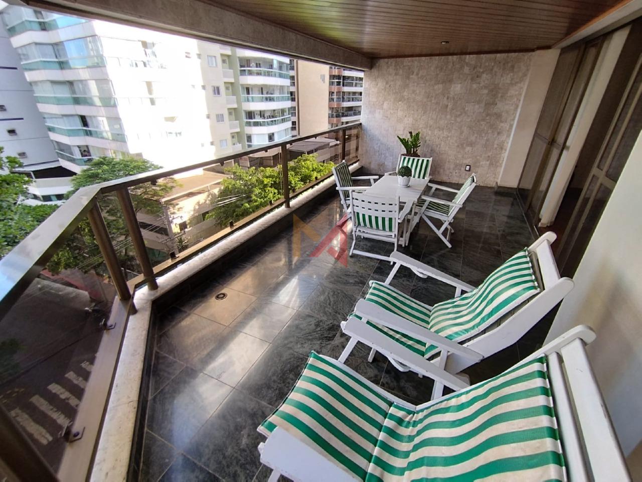 Apartamento à venda no PRAIA DA COSTA: 