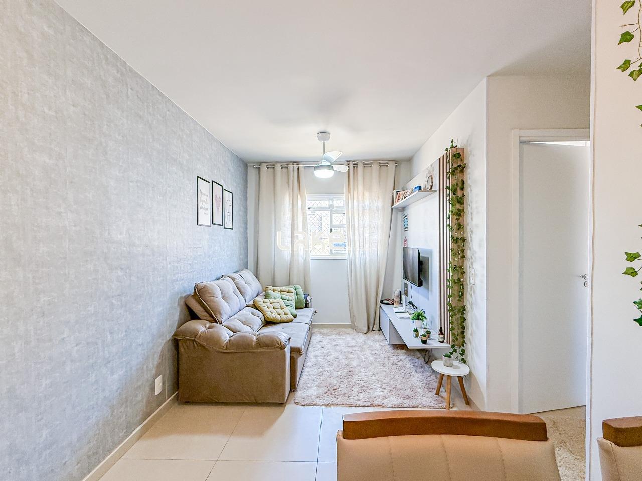 Apartamento à venda no Colinas: 