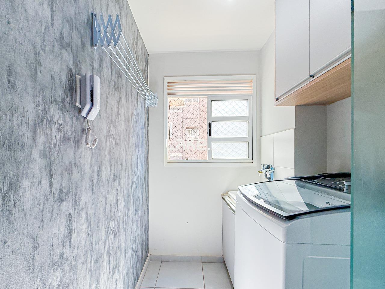 Apartamento à venda no Colinas: 