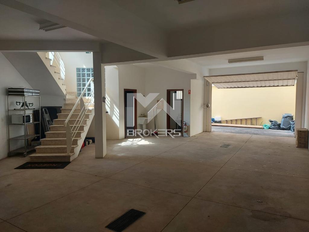 Prédio à venda no Centro: subsolo