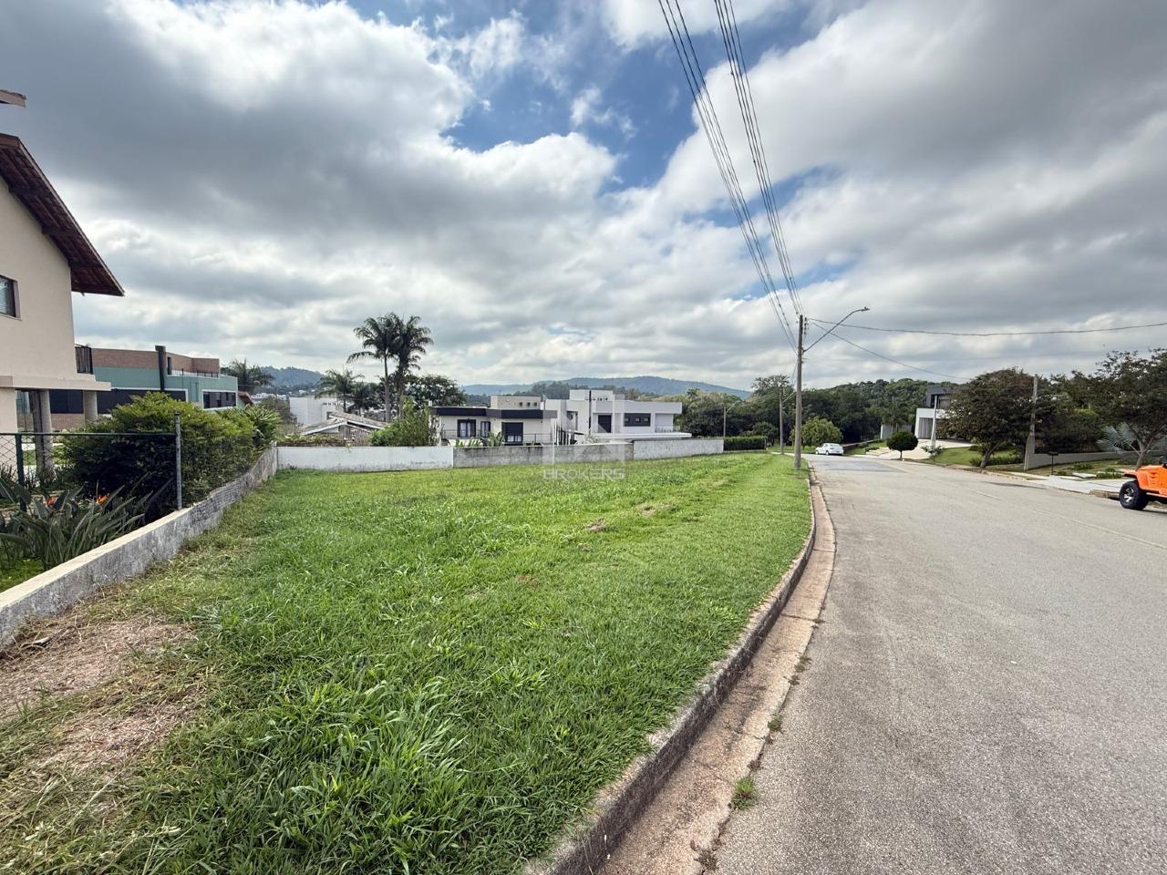 Terreno à venda no Condomínio Villagio Paradiso: terreno