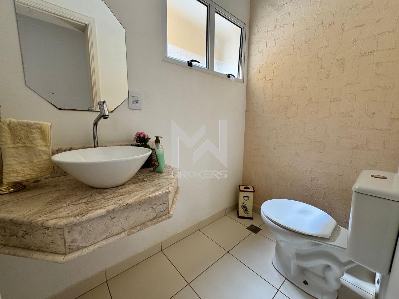 Casa em Condomínio à venda no Santa Claudina: 