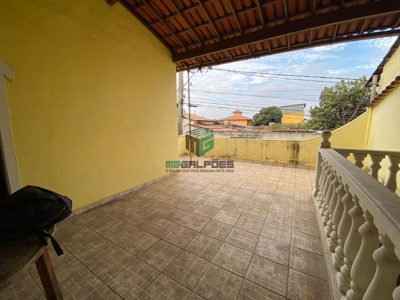 Casa para à venda no bairro Cabral : 