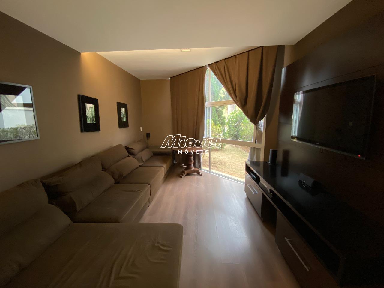 Casa em Condomínio à venda no Água Seca: 