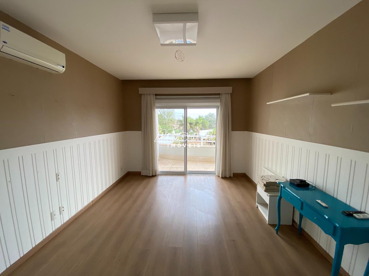 Casa em Condomínio à venda no Água Seca: 