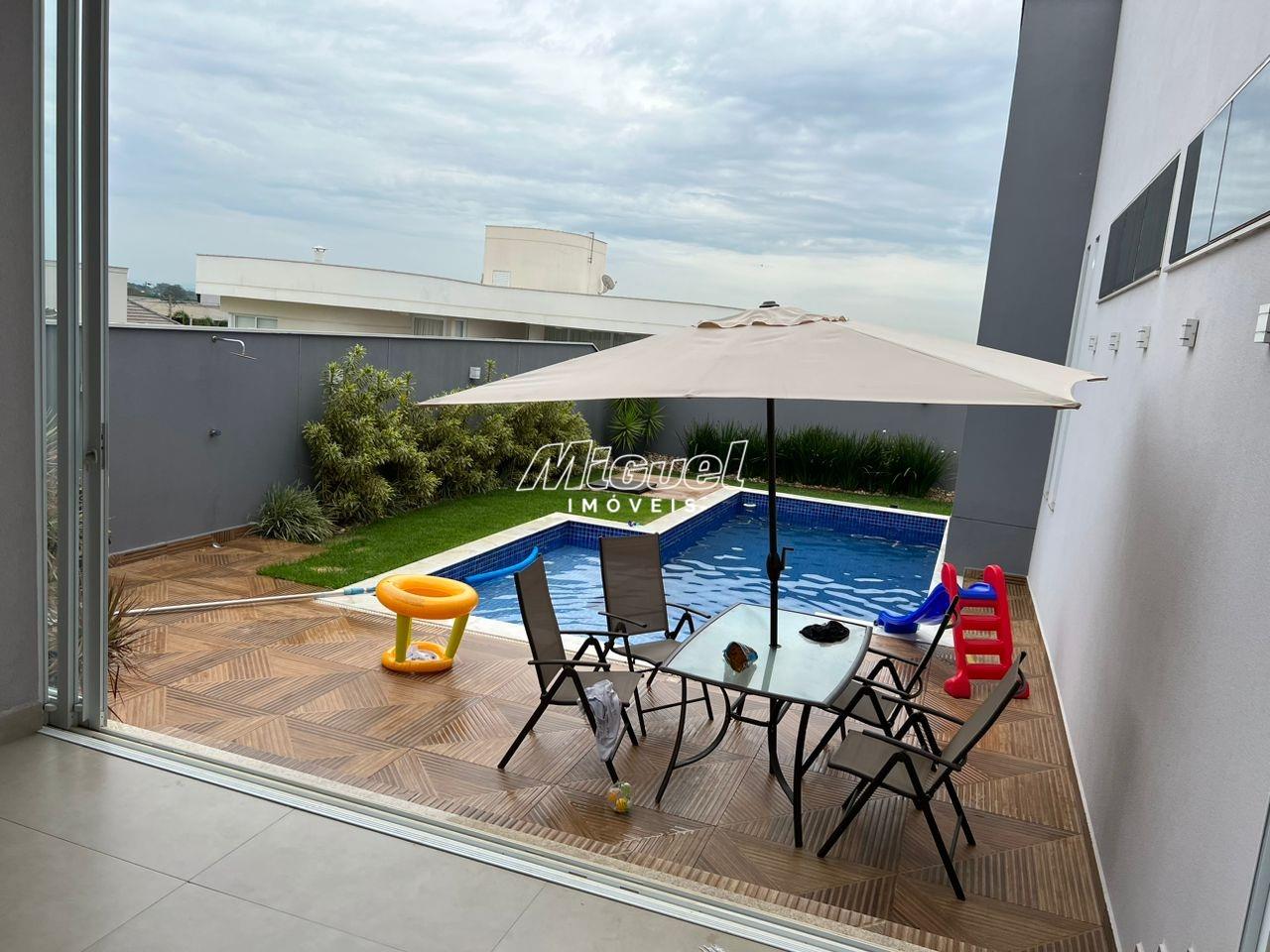 Casa em Condomínio à venda no Morato: 