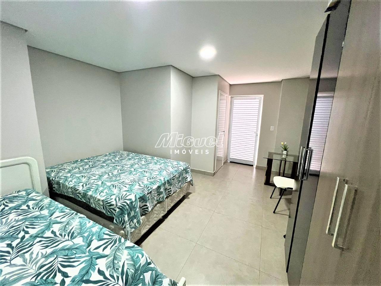 Casa em Condomínio à venda no Morato: 