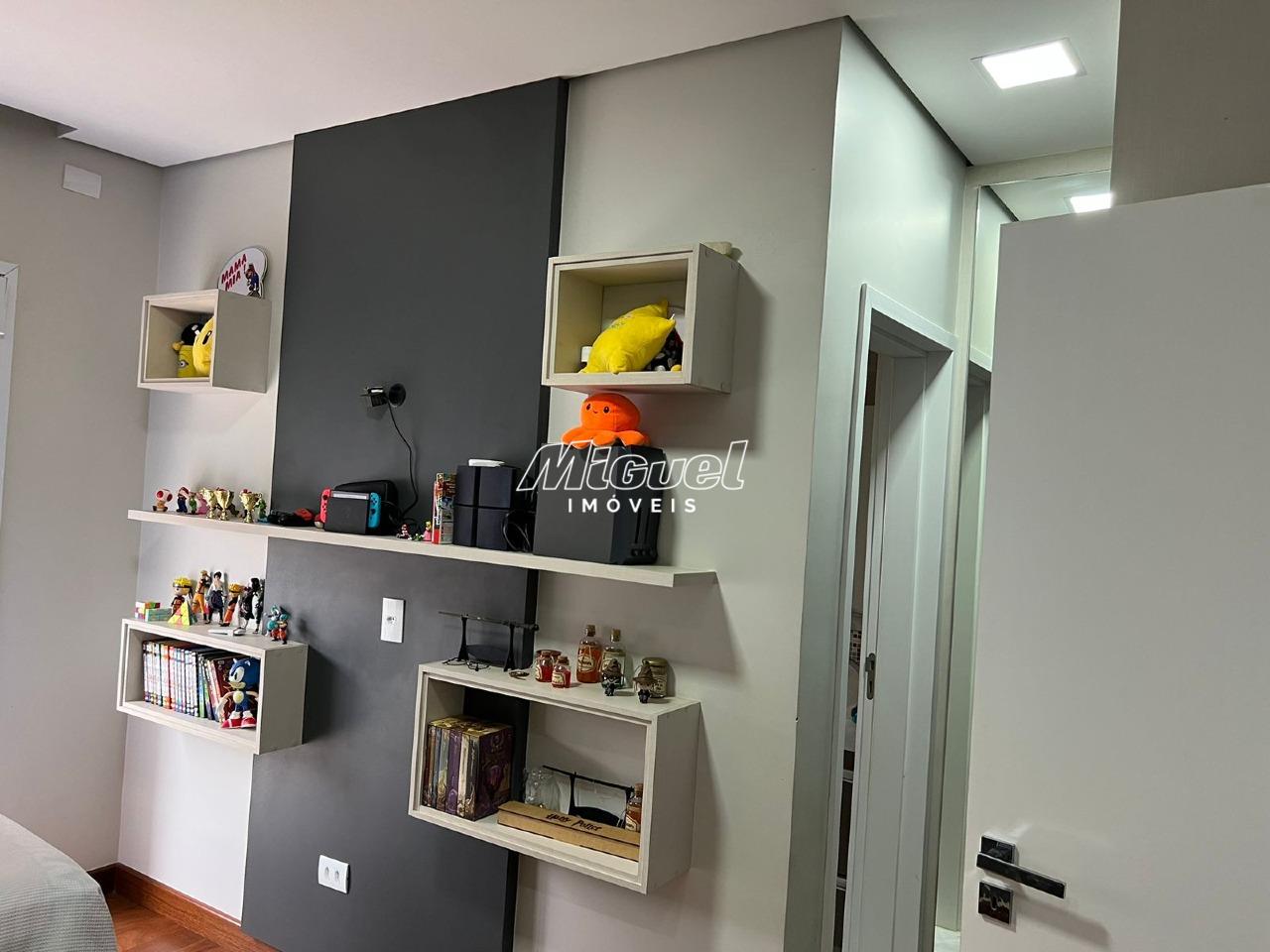 Casa em Condomínio à venda no Morato: 