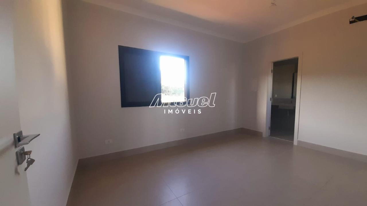 Casa em Condomínio à venda no Santa Rosa: 