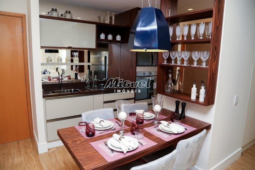 Apartamento à venda no Parque Santa Cecília: Sala de jantar