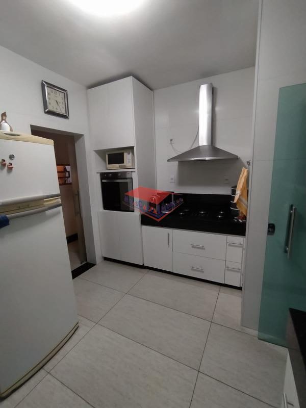 Apartamento, 3 quartos, 246 m² - Foto 5
