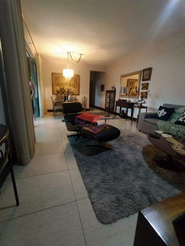 Apartamento, 3 quartos, 246 m² - Foto 1