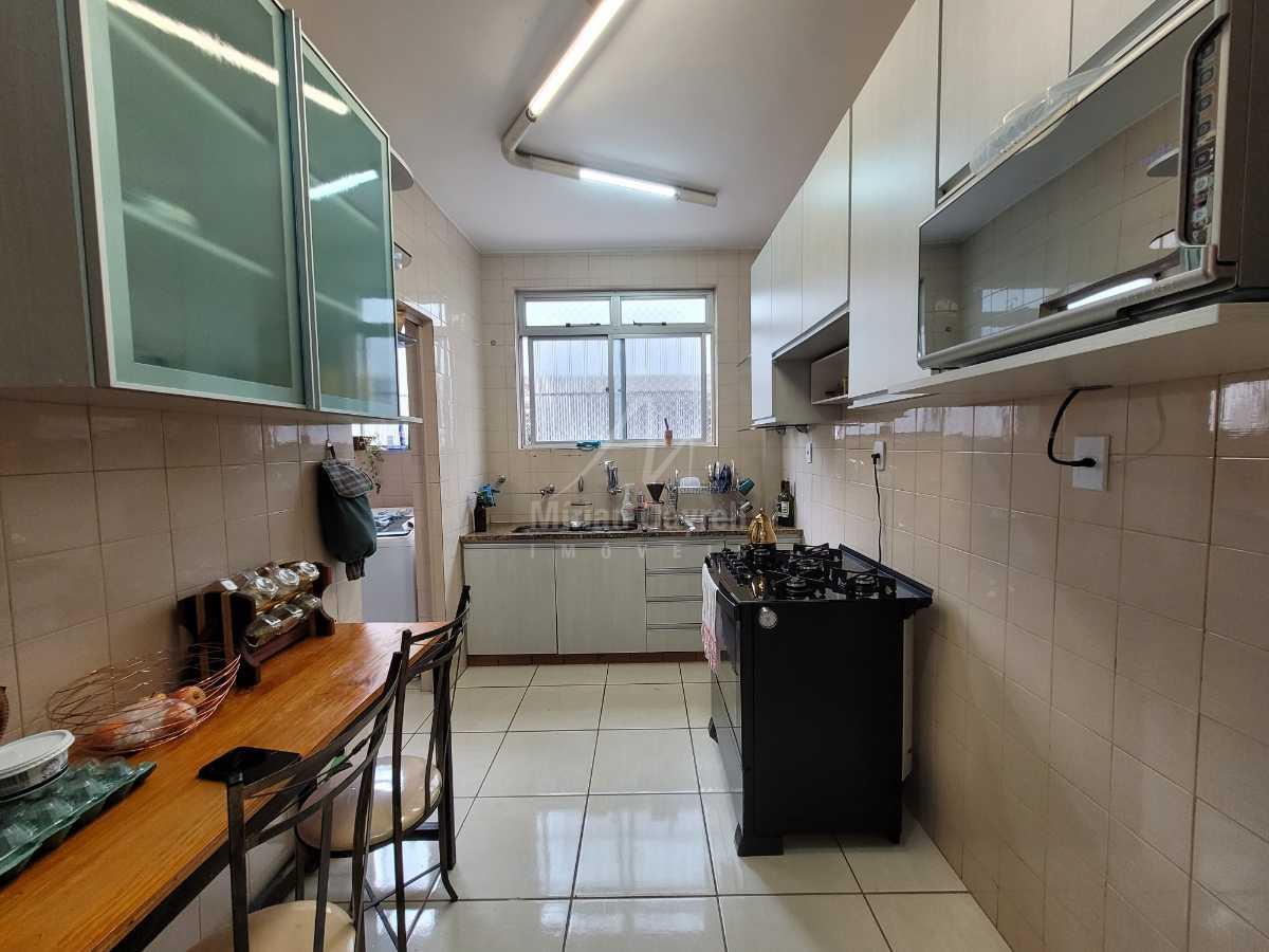 Apartamento à venda no Nova Suiça: Cozinha