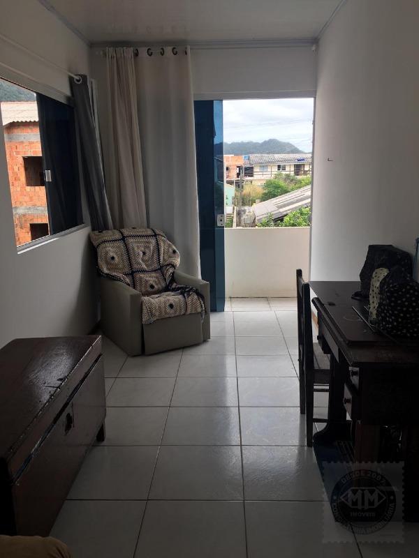 Casa à venda no São João do Rio Vermelho: Sala de estar 