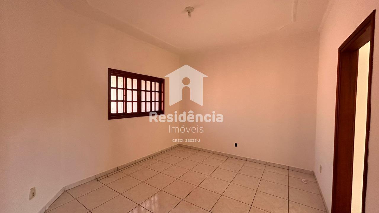 Casa à venda no Loteamento Santa Emília: 