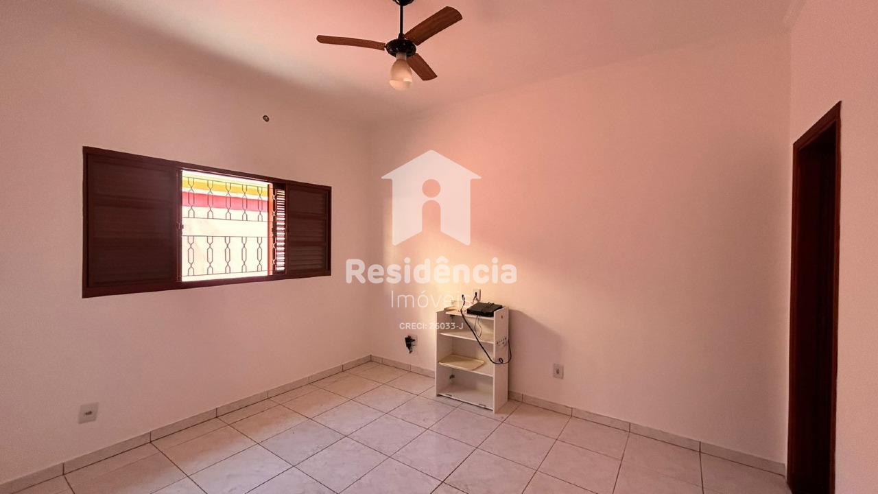 Casa à venda no Loteamento Santa Emília: 