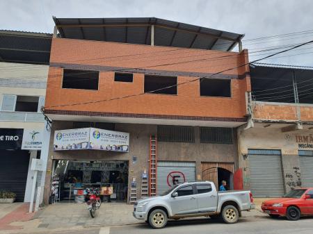 Prédio Inteiro à venda no Abelardo Ferreira Machado: 