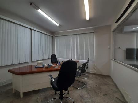 Sala para aluguel no Gilberto Machado: 