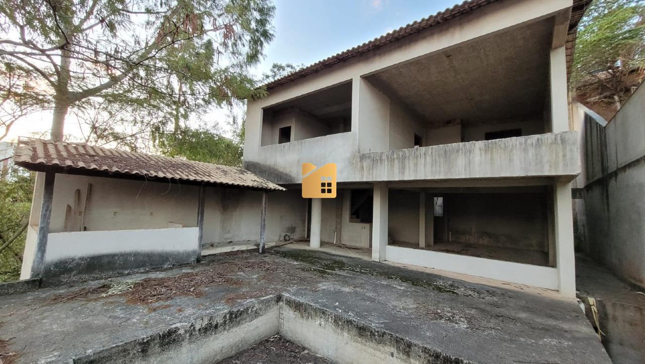 Casa em construção à venda no Gilberto Machado: 