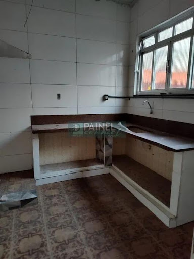 Loja / Salão para aluguel no Embaré: 