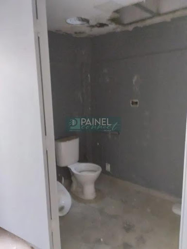 Loja / Salão para aluguel no Embaré: 