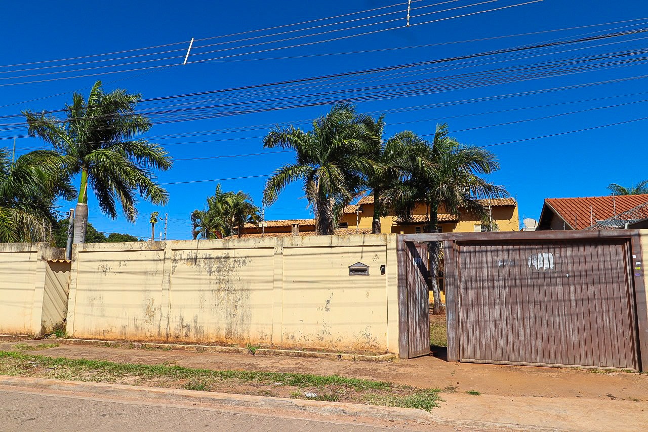 Terreno de Esquina no Bairro Jardim Itatiaia