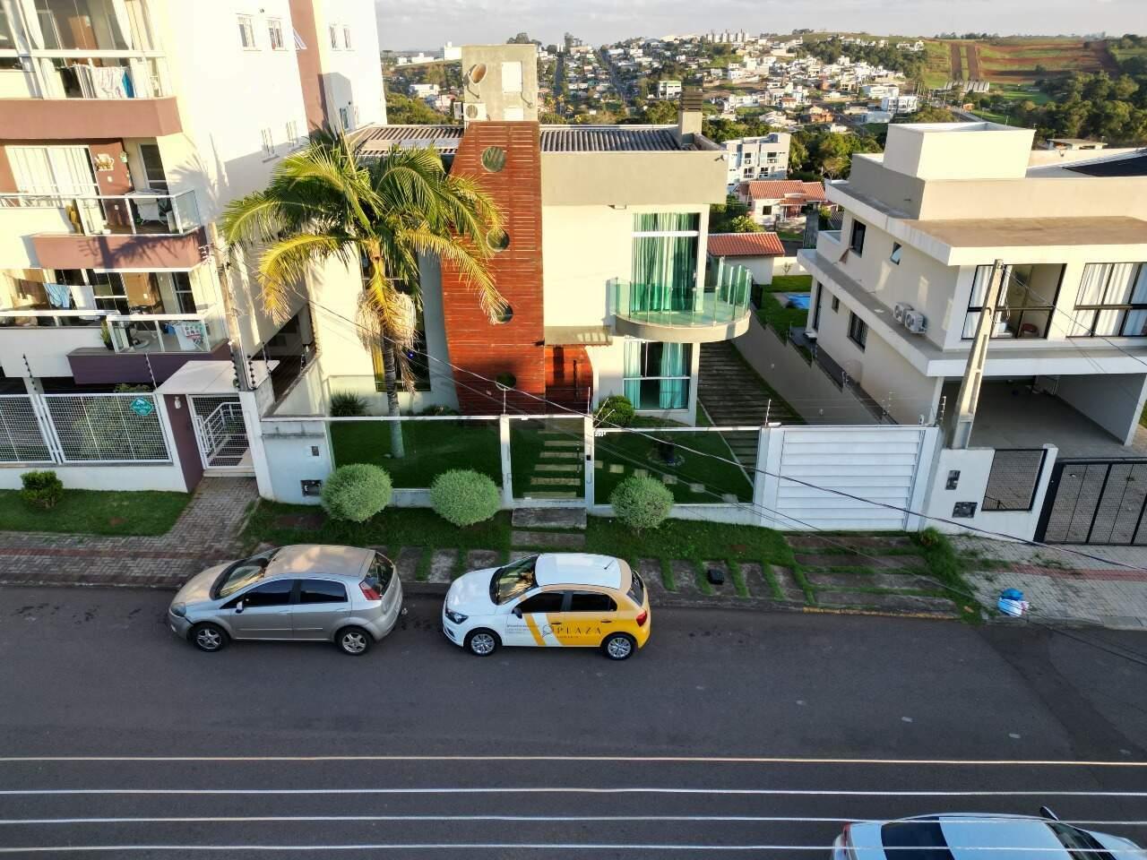 Casa para alugar com 3 quartos, 248m² no Universitário em Chapecó – Foto 1