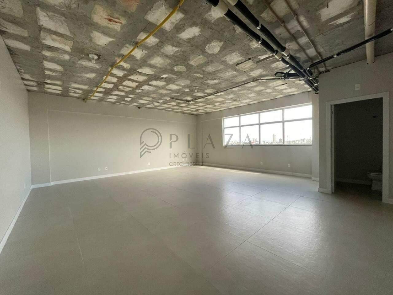 Sala Comercial para alugar com 58m² no Santa Maria em Chapecó – Foto 2