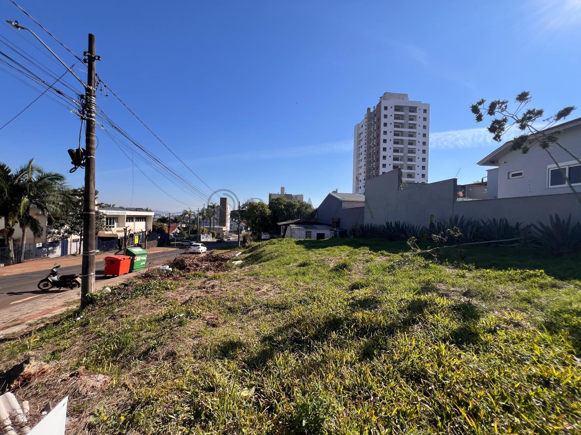 Terreno para alugar com 412m² no Jardim Itália em Chapecó – Foto 1