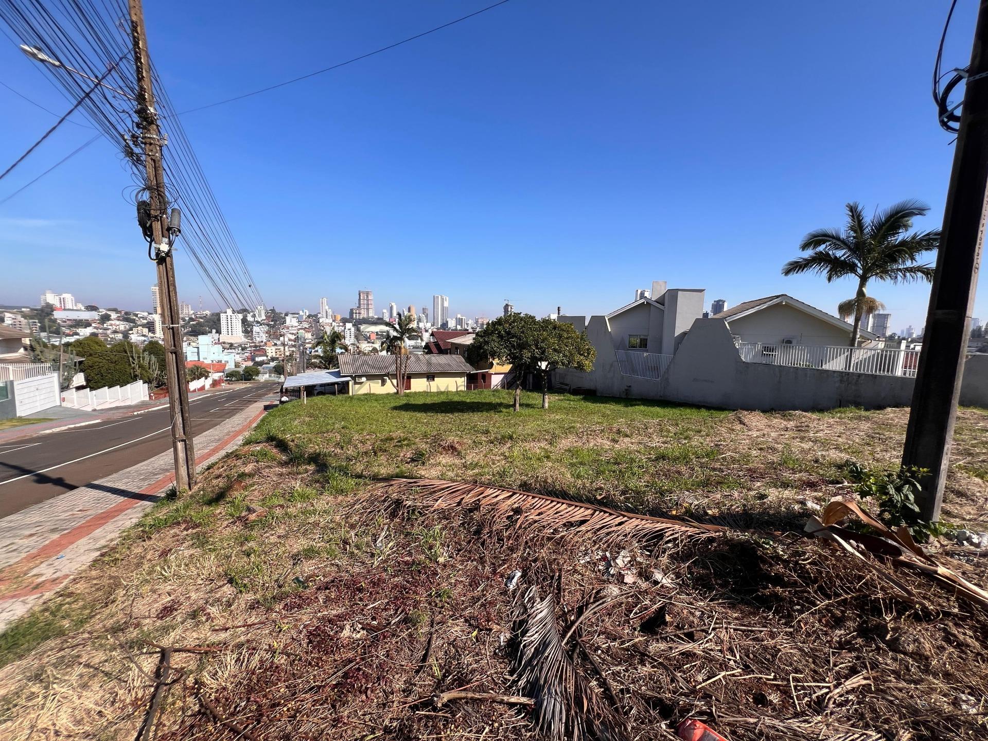 Terreno para alugar com 360m² no Santa Maria em Chapecó – Foto 1