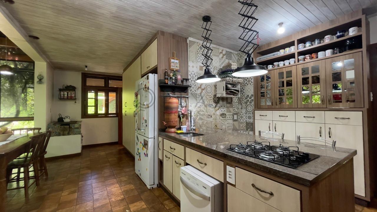 Casa para alugar com 5 quartos, 287m² no Espelho Das Águas em Chapecó – Foto 2