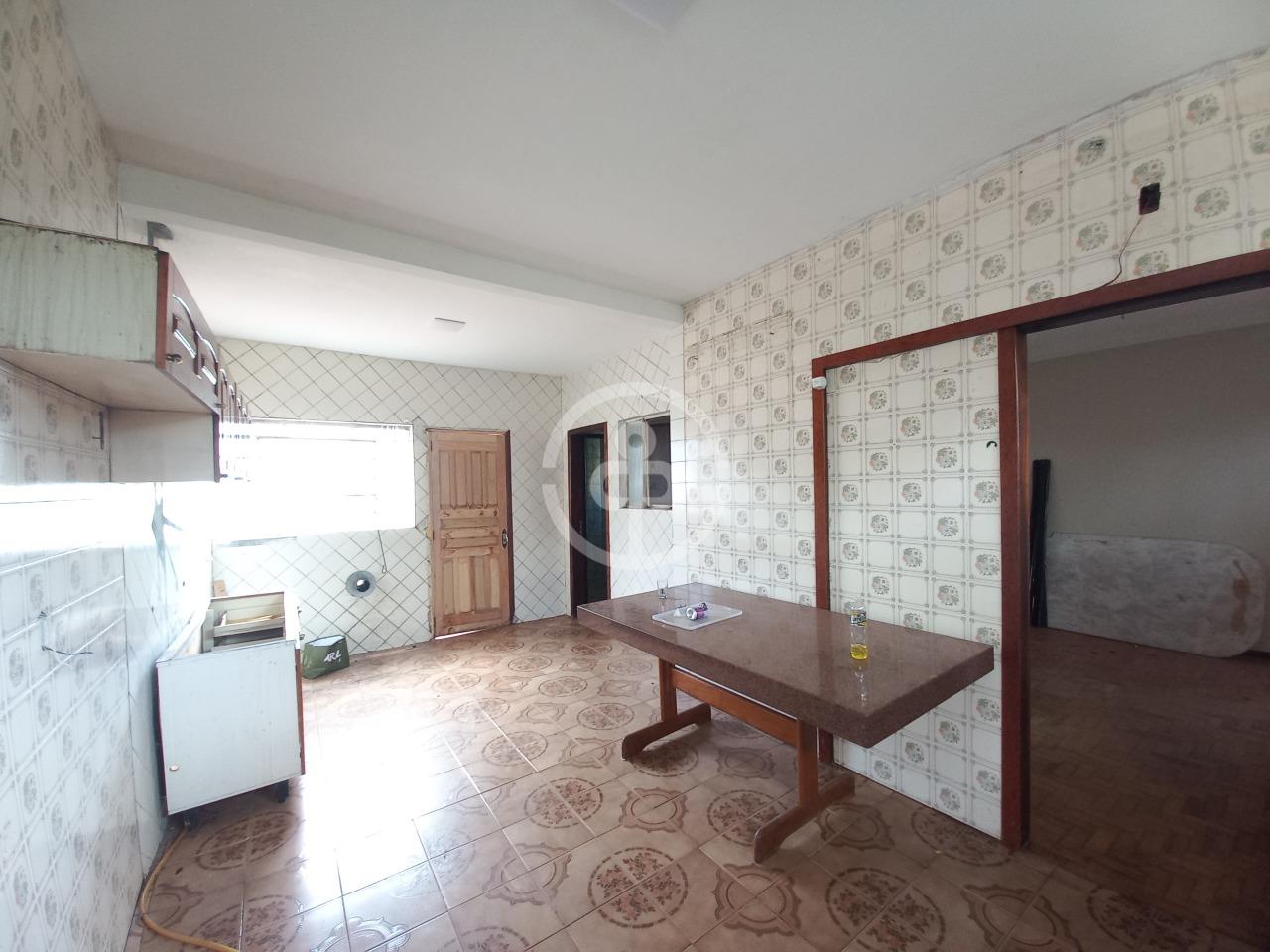 Casa para aluguel no Centro: 
