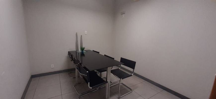 Prédio Comercial para aluguel no Calafate: 