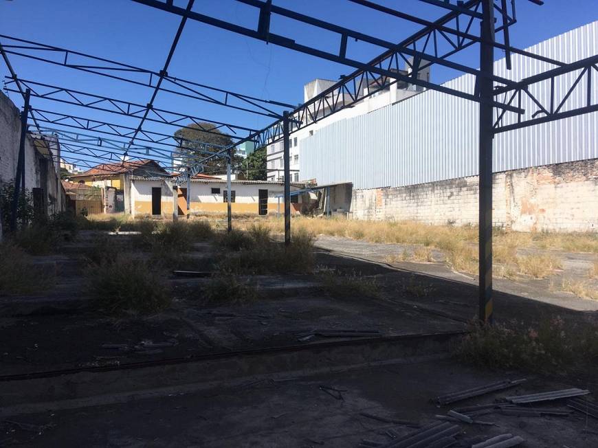 Pavilhão à venda no Prado: 