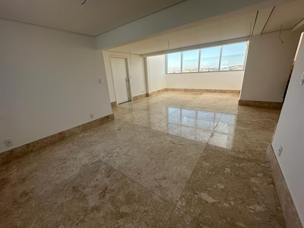 Cobertura à venda no Prado: 