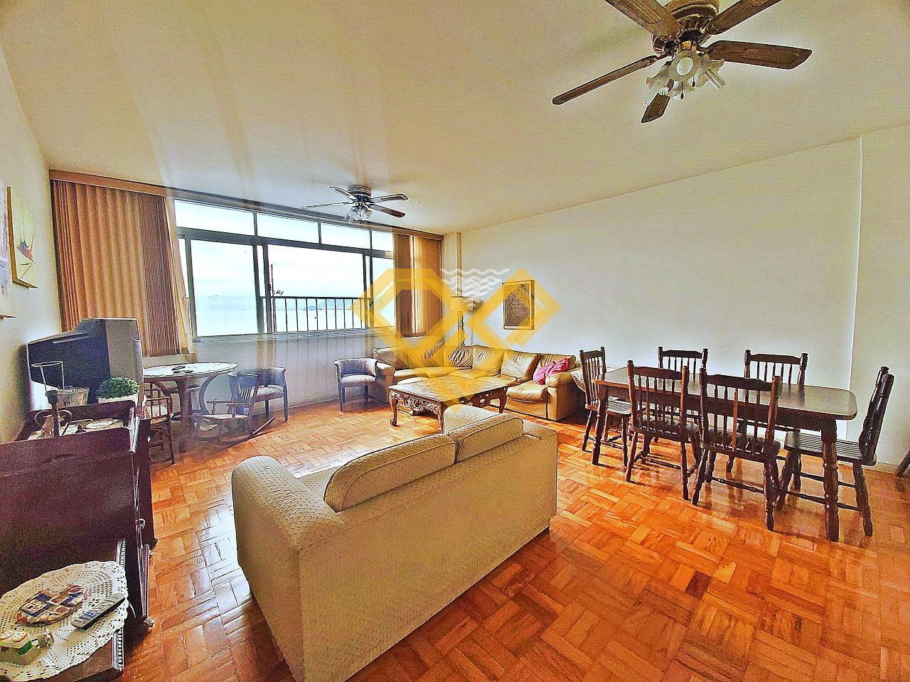 Apartamento à venda no Ponta da Praia: Sala