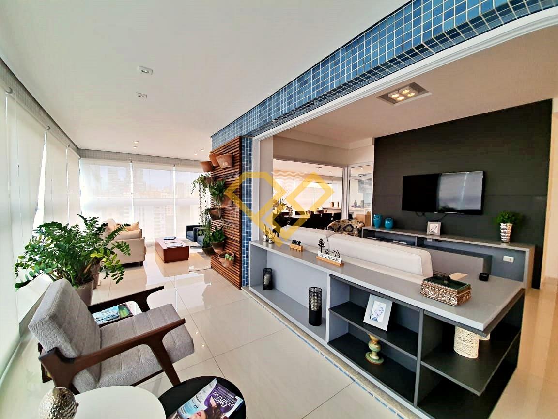 Apartamento à venda no Aparecida: Varanda e sala