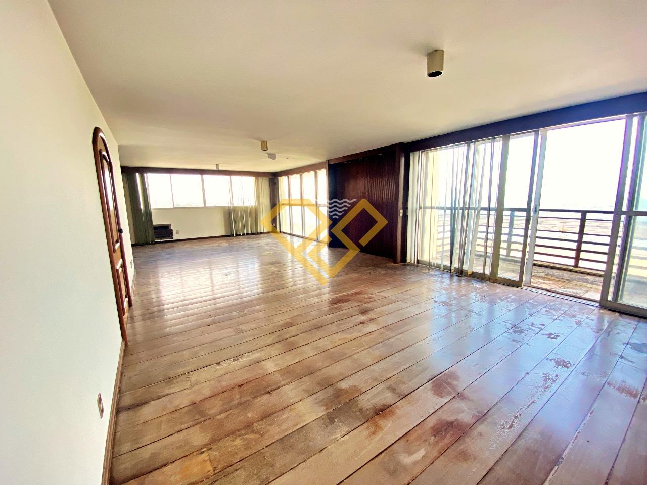Apartamento à venda no Boqueirão: