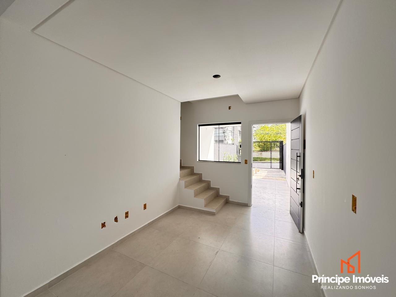 Geminado à venda em Joinville, Iririú, 3 quartos: 